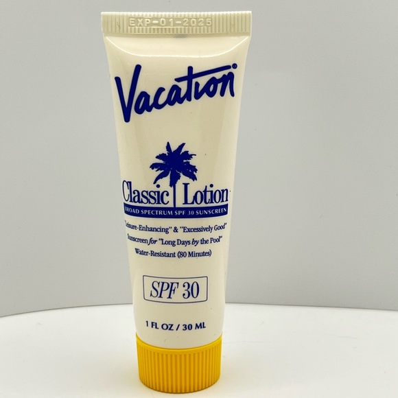 🦋$5 ~ Vacation ~ Classic Lotion ~ 1 FL Oz ~ NEW - Picture 1 of 4